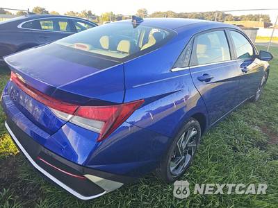 2025 Hyundai Elantra SEL Convenience - zdjęcie 4 z 17 - miniatura