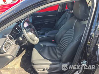 2018 Toyota Camry SE - zdjęcie 7 z 18 - miniatura