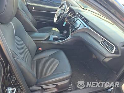 2018 Toyota Camry SE - zdjęcie 8 z 18 - miniatura