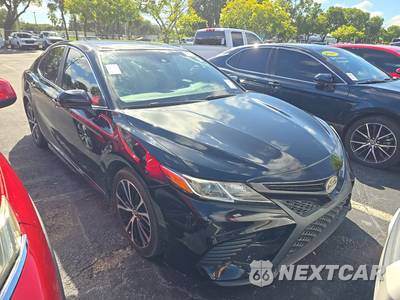 2018 Toyota Camry SE - zdjęcie 3 z 18 - miniatura