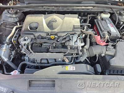2018 Toyota Camry SE - zdjęcie 15 z 18 - miniatura