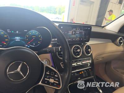 2021 Mercedes-Benz GLC 300 4MATIC - zdjęcie 11 z 22 - miniatura