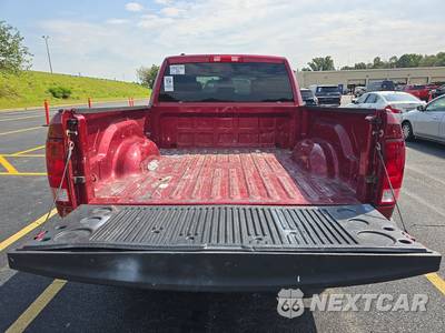 2015 Ram 1500 SLT Extended Cab Medium Bed - zdjęcie 16 z 54 - miniatura