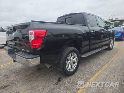 2016 Nissan TITAN XD SL Crew Cab Medium Bed - zdjęcie 4 z 29 - miniatura