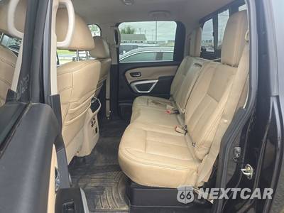 2016 Nissan TITAN XD SL Crew Cab Medium Bed - zdjęcie 13 z 29 - miniatura