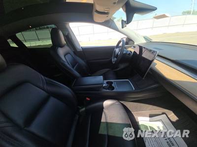 2021 Tesla Model Y Long Range - zdjęcie 8 z 32 - miniatura