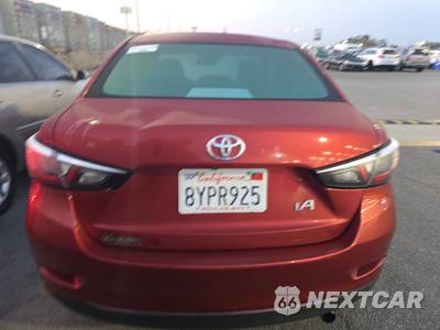 2017 Toyota Yaris iA Sedan - zdjęcie 5 z 32 - miniatura