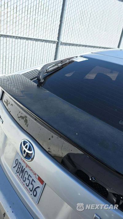 2015 Toyota Prius Two - zdjęcie 35 z 39 - miniatura