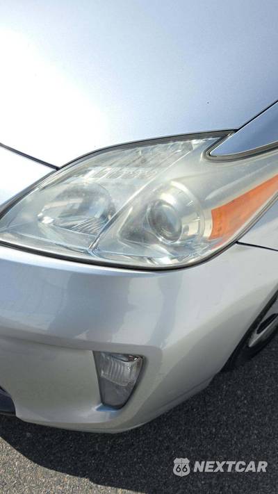 2015 Toyota Prius Two - zdjęcie 36 z 39 - miniatura