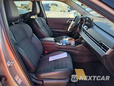 2025 Mitsubishi Outlander SE - zdjęcie 8 z 42 - miniatura
