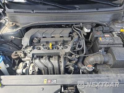 2025 Hyundai Venue SEL - zdjęcie 15 z 27 - miniatura