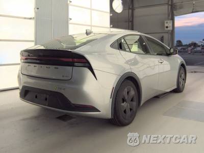 2023 Toyota Prius LE - zdjęcie 4 z 45 - miniatura