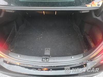 2020 Mercedes-Benz C 300 4MATIC Sedan - zdjęcie 16 z 18 - miniatura
