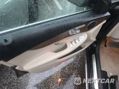 2020 Mercedes-Benz C 300 4MATIC Sedan - zdjęcie 9 z 18 - miniatura