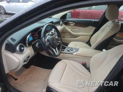 2020 Mercedes-Benz C 300 4MATIC Sedan - zdjęcie 7 z 18 - miniatura