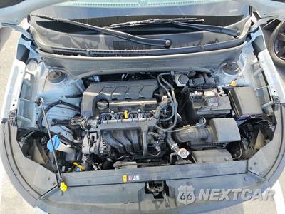 2025 Hyundai Venue SEL - zdjęcie 15 z 31 - miniatura
