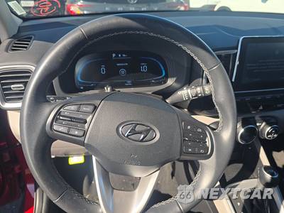 2025 Hyundai Venue SEL - zdjęcie 10 z 27 - miniatura