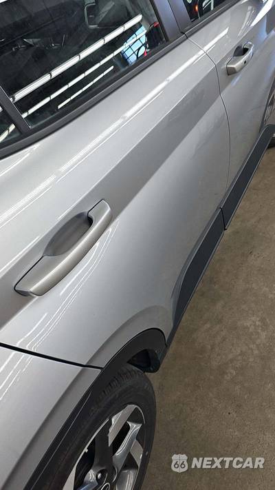 2025 Hyundai Venue SEL - zdjęcie 24 z 39 - miniatura