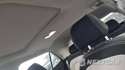 2025 Hyundai Venue SEL - zdjęcie 22 z 39 - miniatura