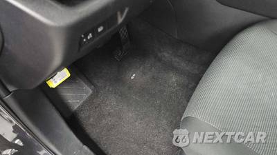 2025 Toyota RAV4 LE - zdjęcie 27 z 41 - miniatura