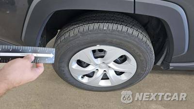 2025 Toyota RAV4 LE - zdjęcie 28 z 41 - miniatura