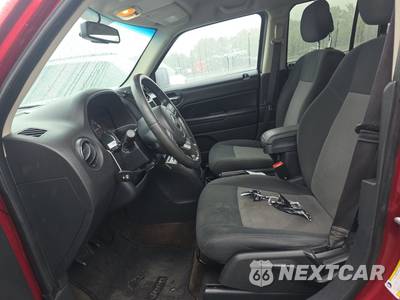 2014 Jeep Patriot Latitude - zdjęcie 7 z 30 - miniatura