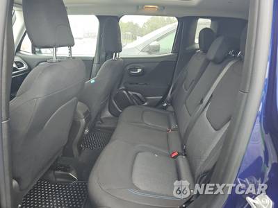 2021 Jeep Renegade Islander - zdjęcie 13 z 20 - miniatura