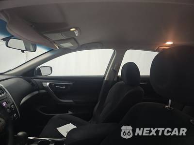 2014 Nissan Altima 2.5 S - zdjęcie 17 z 29 - miniatura