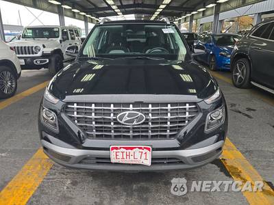 2025 Hyundai Venue SEL - zdjęcie 2 z 34 - miniatura