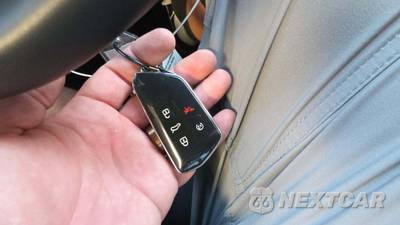 2025 Volkswagen Atlas Cross Sport 2.0T SE w/Technology - zdjęcie 18 z 29 - miniatura