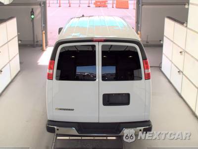 2025 Chevrolet Express 3500 Passenger Van LT 1LT 155.1" WB - zdjęcie 5 z 27 - miniatura