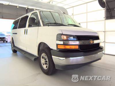 2025 Chevrolet Express 3500 Passenger Van LT 1LT 155.1" WB - zdjęcie 3 z 27 - miniatura