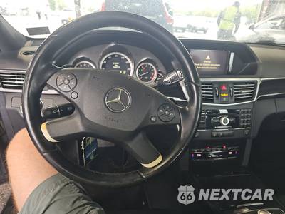 2010 Mercedes-Benz E 350 4MATIC Sedan - zdjęcie 11 z 36 - miniatura