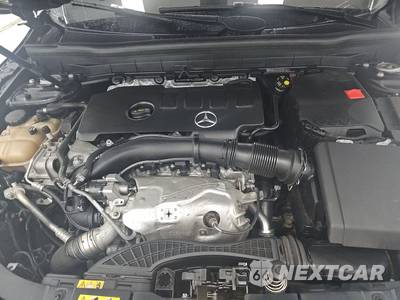 2021 Mercedes-Benz GLB 250 4MATIC - zdjęcie 16 z 34 - miniatura
