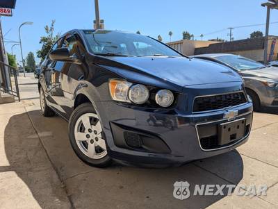 2015 Chevrolet Sonic LS Sedan 1SB - zdjęcie 4 z 26 - miniatura