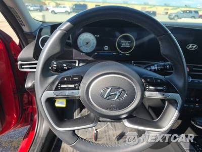 2023 Hyundai Elantra Limited - zdjęcie 10 z 26 - miniatura