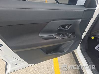 2025 Nissan Kicks S - zdjęcie 9 z 22 - miniatura
