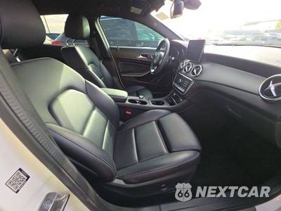 2020 Mercedes-Benz GLA 250 4MATIC - zdjęcie 8 z 17 - miniatura