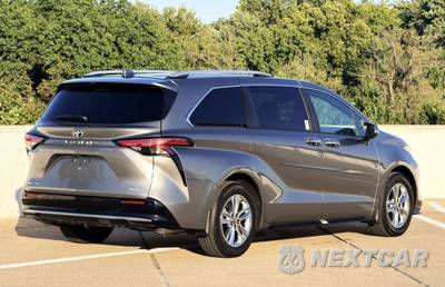 2026 Toyota Sienna Limited 7-Passenger 120.5" WB - zdjęcie 8 z 45 - miniatura