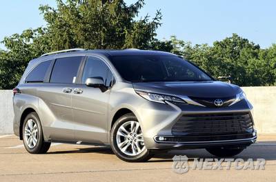 2026 Toyota Sienna Limited 7-Passenger 120.5" WB - zdjęcie 10 z 45 - miniatura