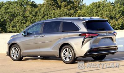 2026 Toyota Sienna Limited 7-Passenger 120.5" WB - zdjęcie 6 z 45 - miniatura