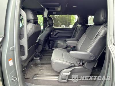 2026 Toyota Sienna Limited 7-Passenger 120.5" WB - zdjęcie 24 z 45 - miniatura