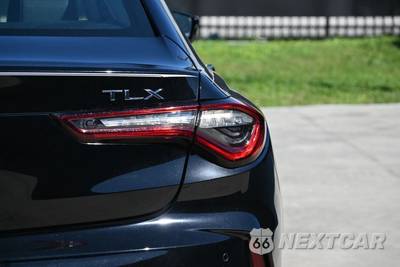 2025 Acura TLX w/Technology Package - zdjęcie 8 z 17 - miniatura