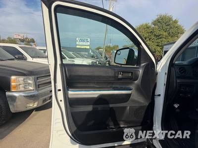 2014 Toyota Tundra SR5 Crew Cab Short Bed - zdjęcie 9 z 17 - miniatura