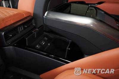 2026 Lexus LX 700h Ultra Luxury - zdjęcie 22 z 33 - miniatura