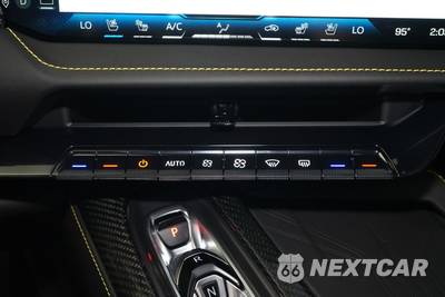 2027 Chevrolet Corvette ZR1X Coupe 3LZ - zdjęcie 28 z 45 - miniatura