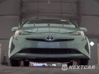 2016 Toyota Prius Two - zdjęcie 3 z 41 - miniatura