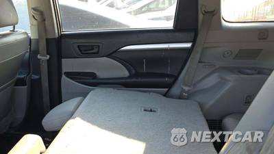 2015 Toyota Highlander LE Plus - zdjęcie 23 z 31 - miniatura