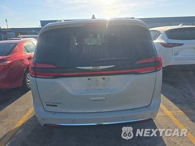 2021 Chrysler Pacifica Touring 121.6" WB - zdjęcie 5 z 28 - miniatura
