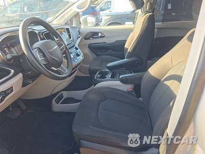 2021 Chrysler Pacifica Touring 121.6" WB - zdjęcie 7 z 28 - miniatura